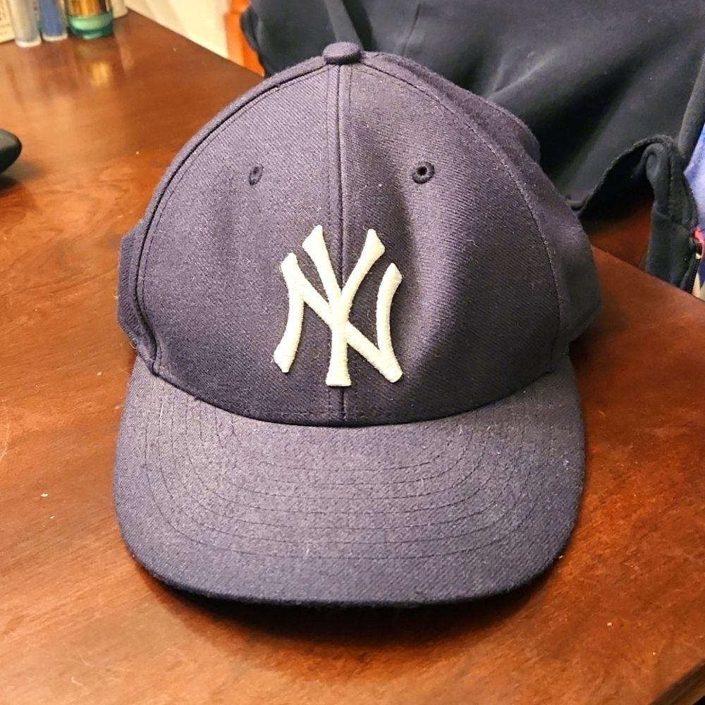 MLB New York Yankees Adjustable Baseball Hat Cap